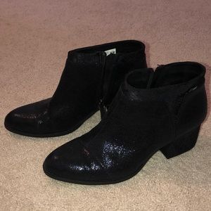Shimmery Black Tom’s Booties